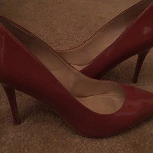 White House Black Market Pumps